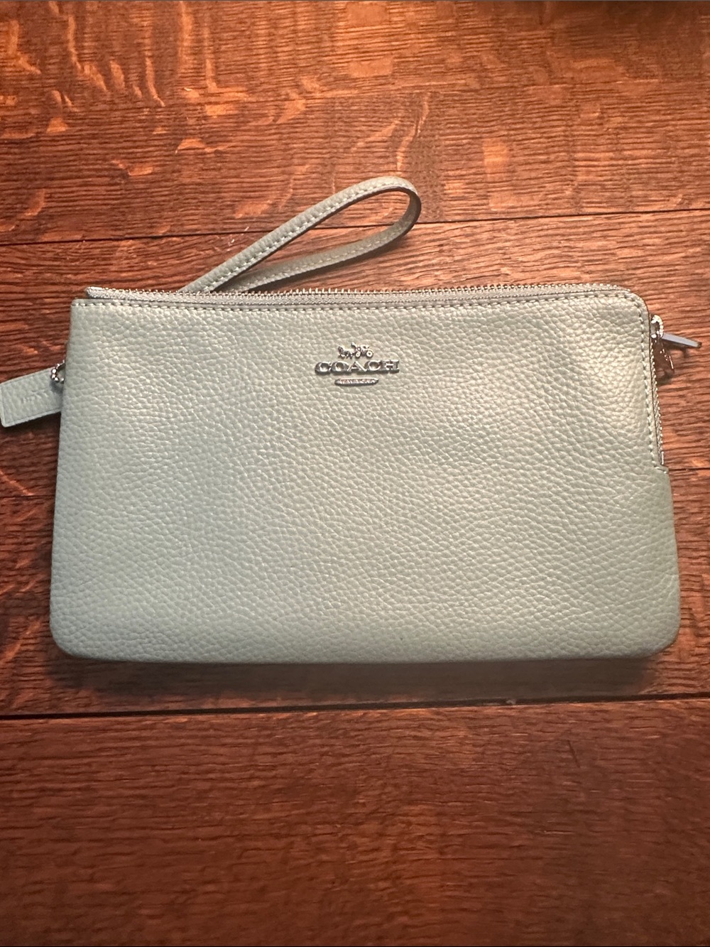 Coach wristlet-blue/green. EUC - Picture 6 of 6